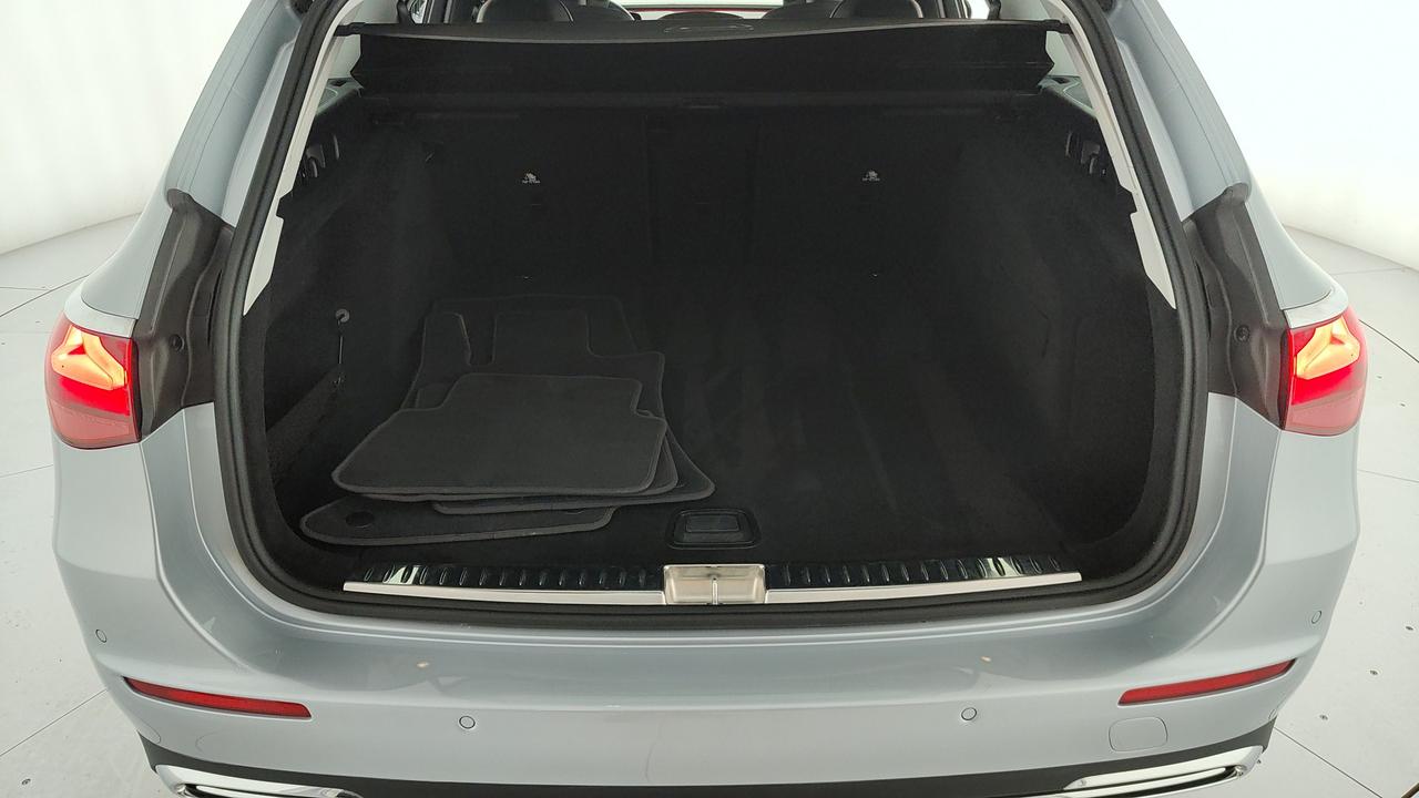 Mercedes-Benz E SW 220 d Advanced auto