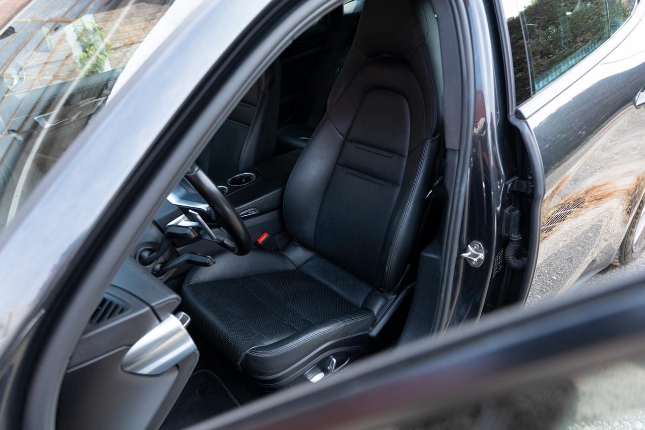 Porsche Panamera 2.9 4