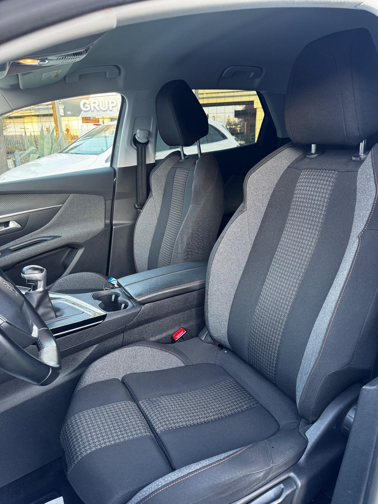 Peugeot 3008 BlueHDi 130 S&S Business