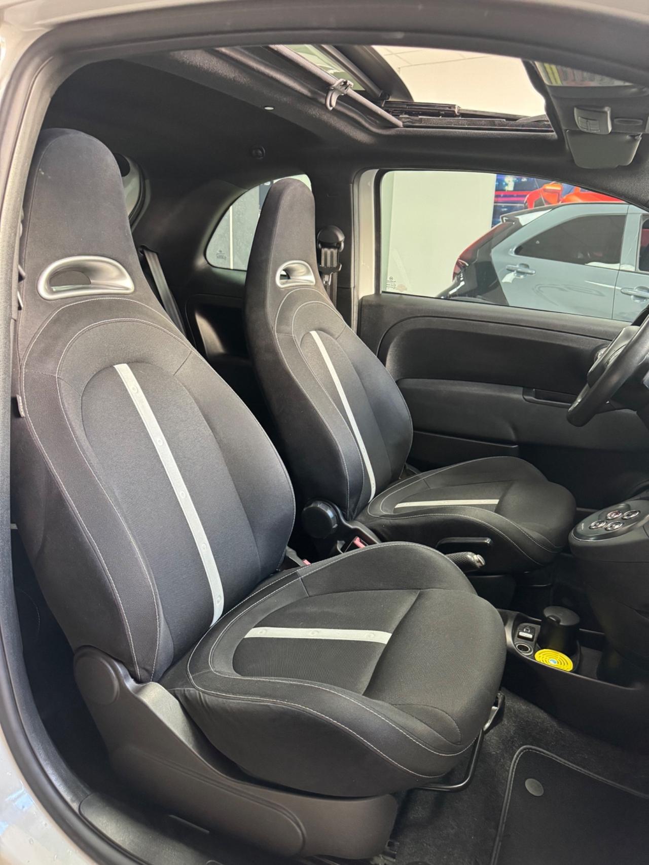 Abarth 500 C 1.4 Turbo T-Jet Custom
