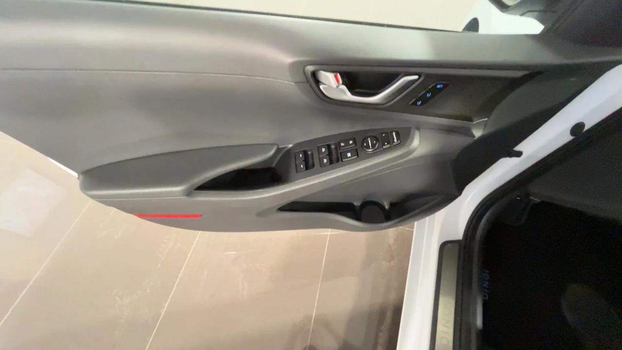 Hyundai Ioniq 1.6 Hybrid DCT Style