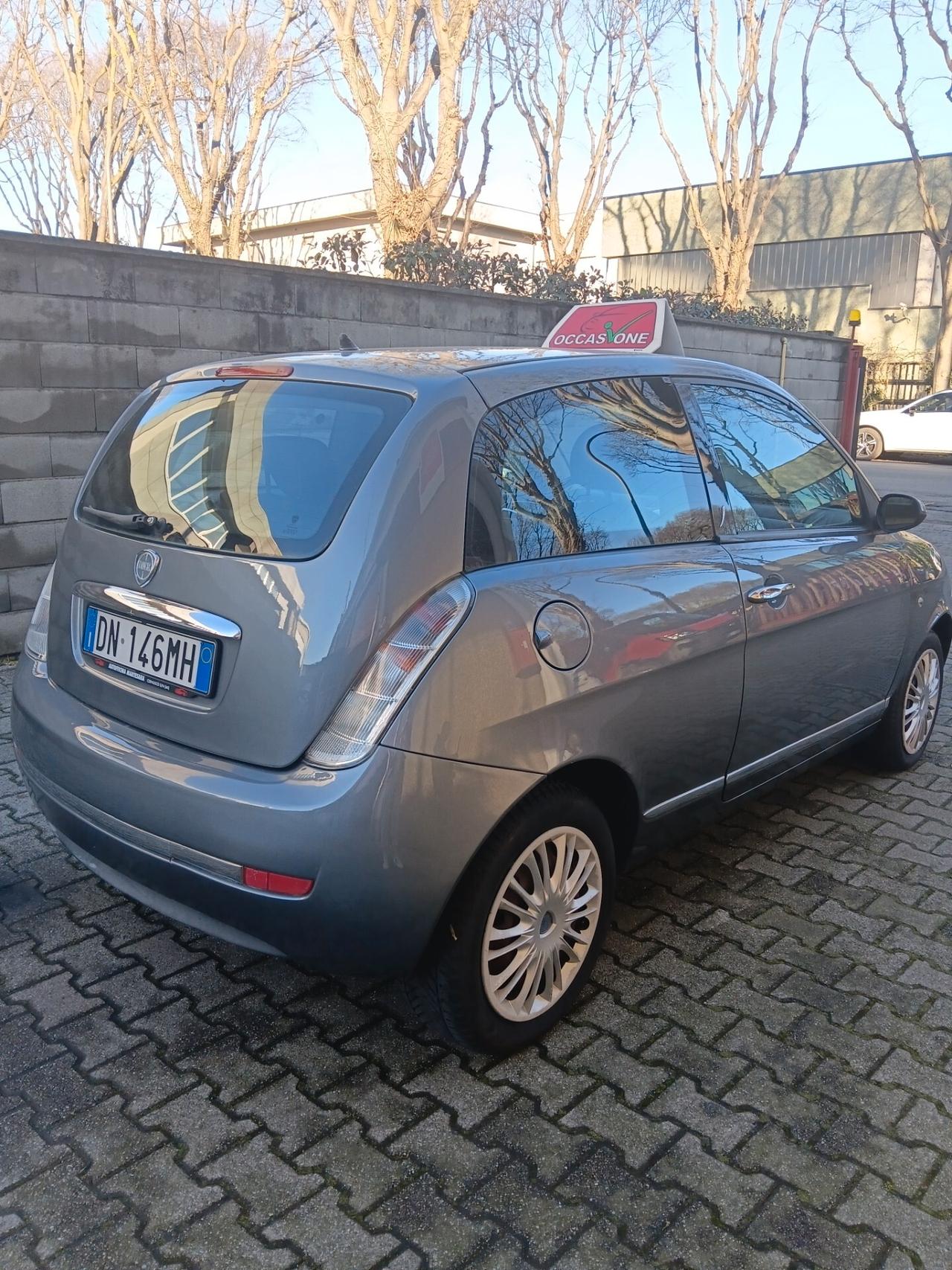 Lancia Ypsilon 1.2 Argento