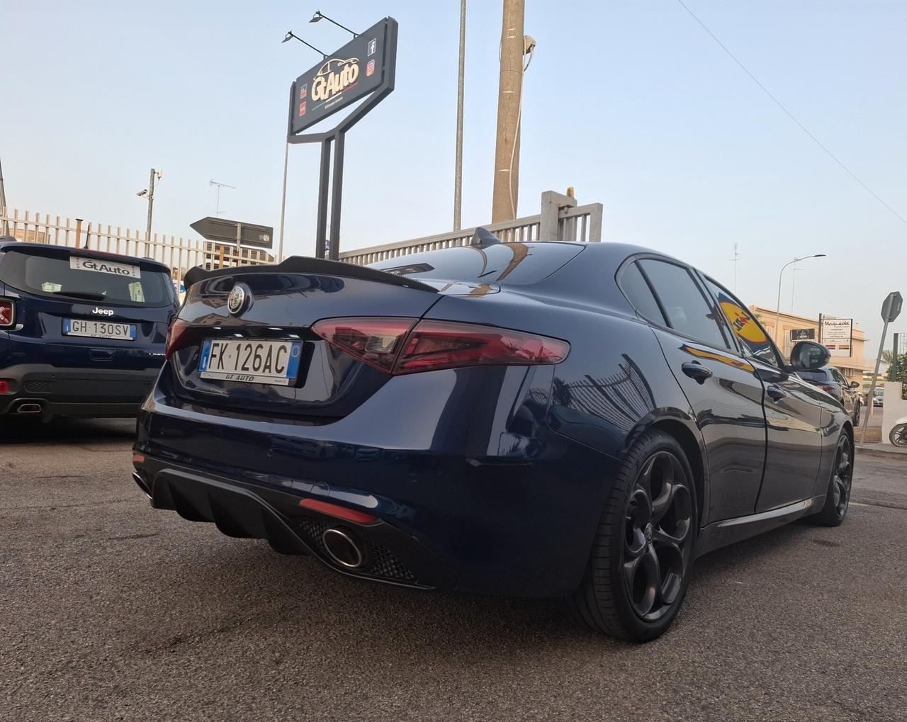 Alfa Romeo Giulia 2.2 allestimento " COMPETIZIONE "