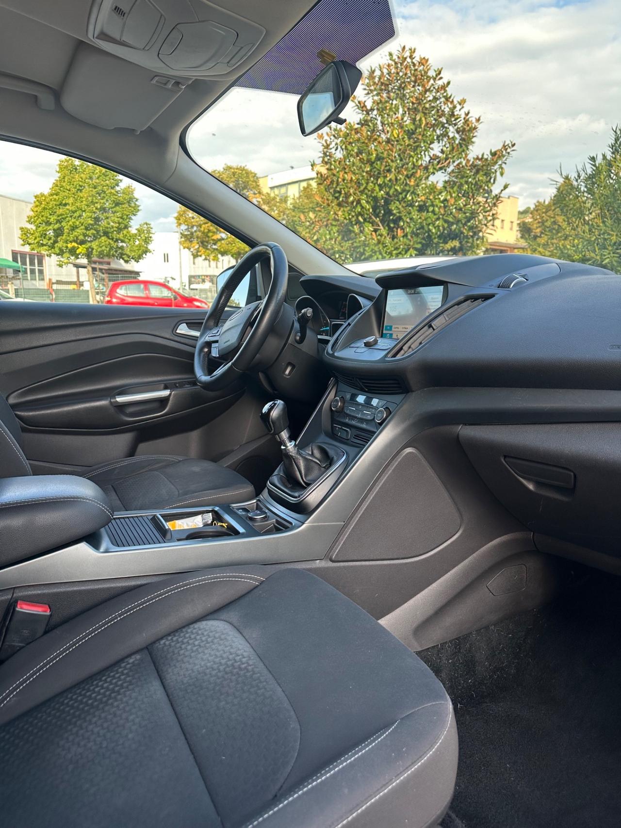 Ford Kuga 1.5 TDCI 120 CV S&S 2WD Business