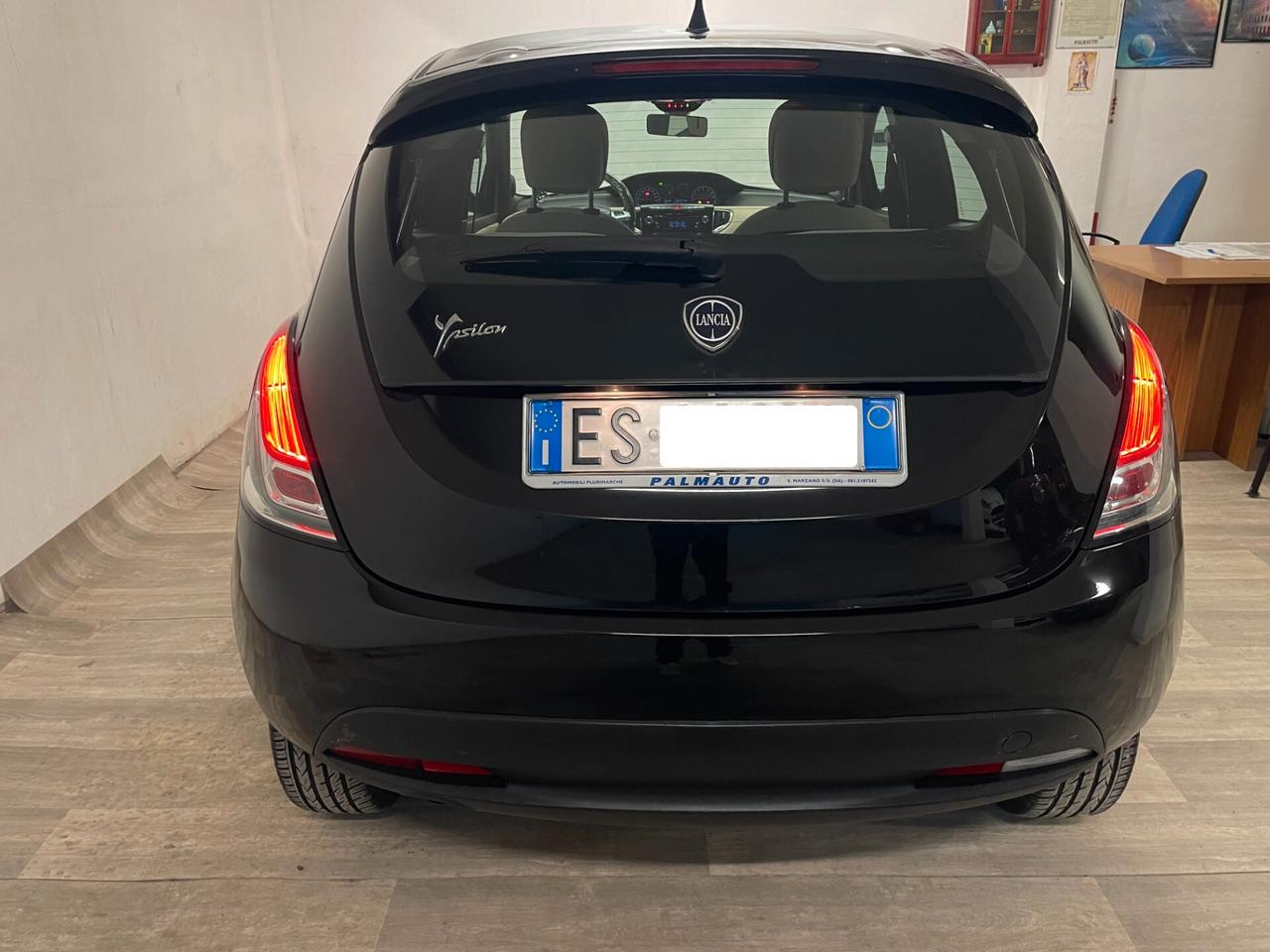 Lancia Ypsilon Ecochic Gold 0.9 TwinAir 85 CV Metano Neopatentati