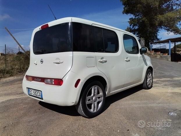 Nissan Cube 1.6cc - 2010