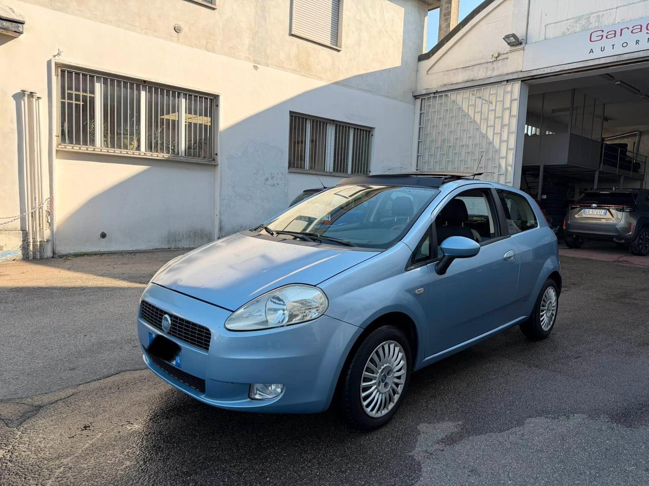 Fiat Grande Punto 1.4 Active NEOPATENTATI