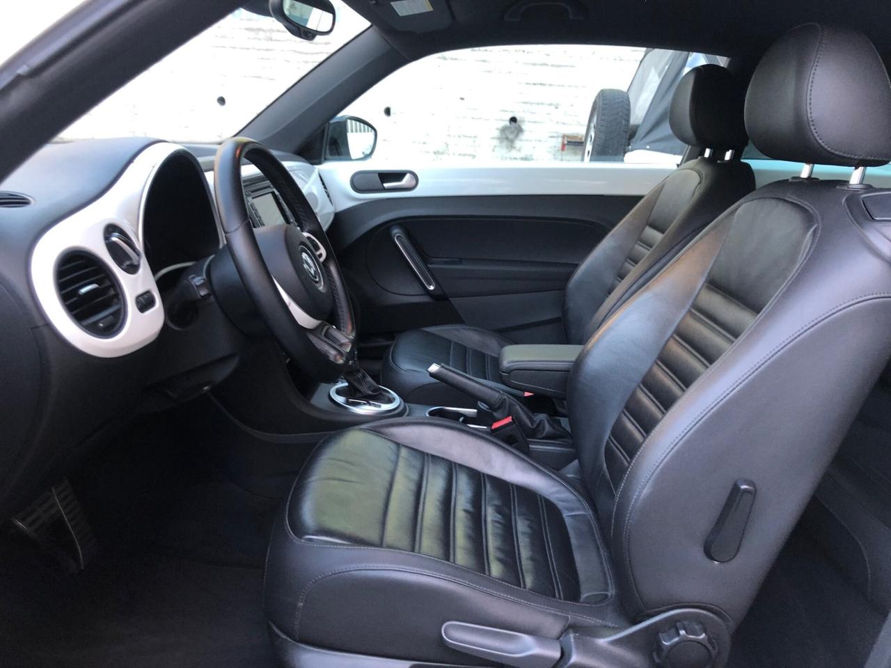 Volkswagen Maggiolino 2.0 TSI DSG Sport