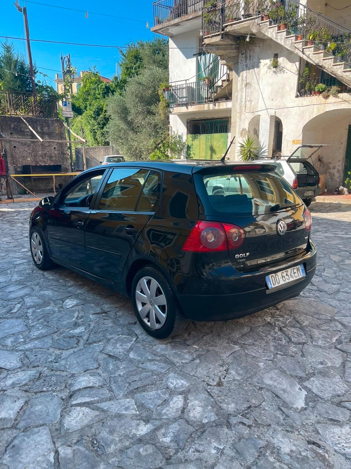Volkswagen Golf 1.9 TDI 5p. Sportline