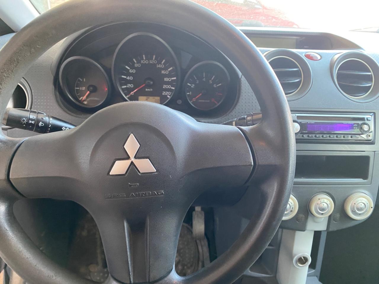 Mitsubishi Colt 1.1 12V 3p. Insport