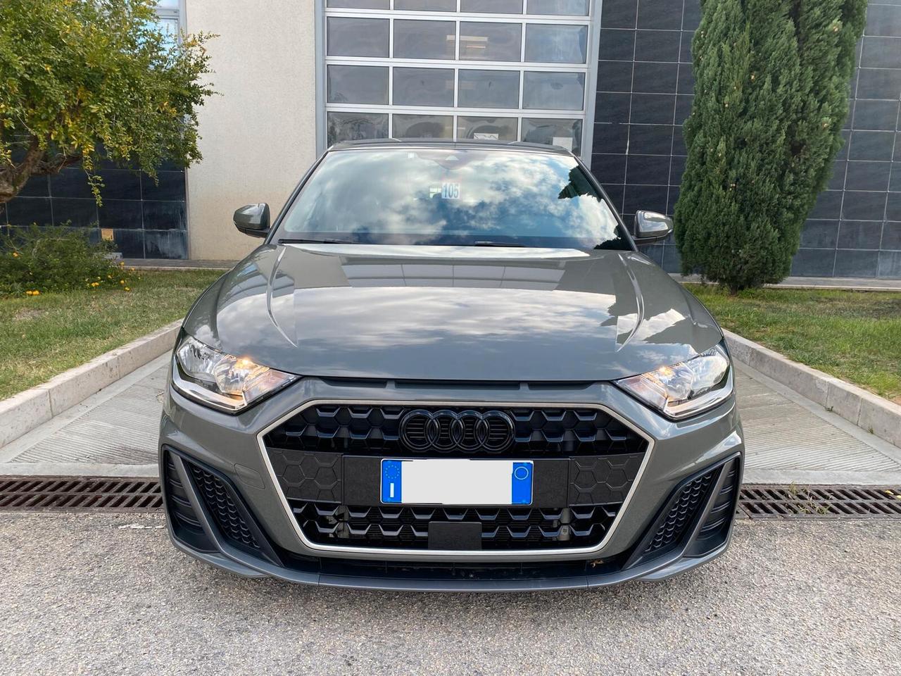 Audi A1 SPB 30 TFSI S Line Stronic Identity Black
