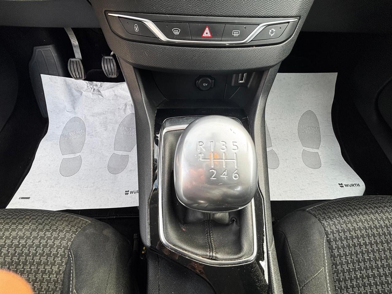 Peugeot 308 BlueHDi 130 S&S SW Allure