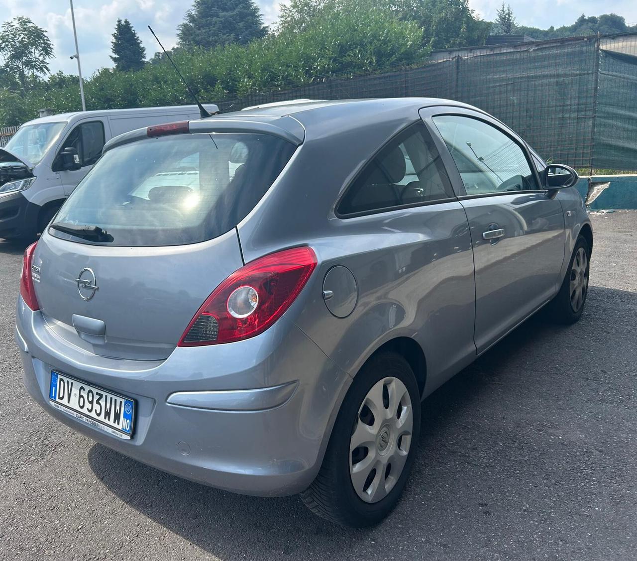 Opel Corsa 1.2 3 porte Easytronic Enjoy