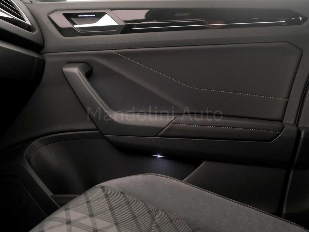 Volkswagen T-Roc 1.0 tsi 115cv r line