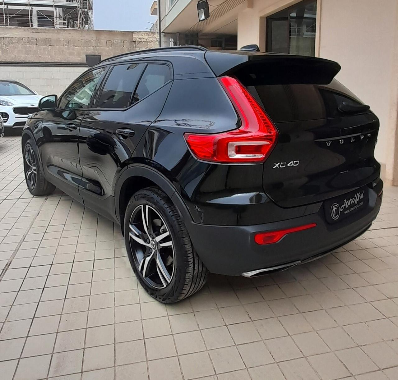 Volvo XC40 D3 AWD Geartronic R-design