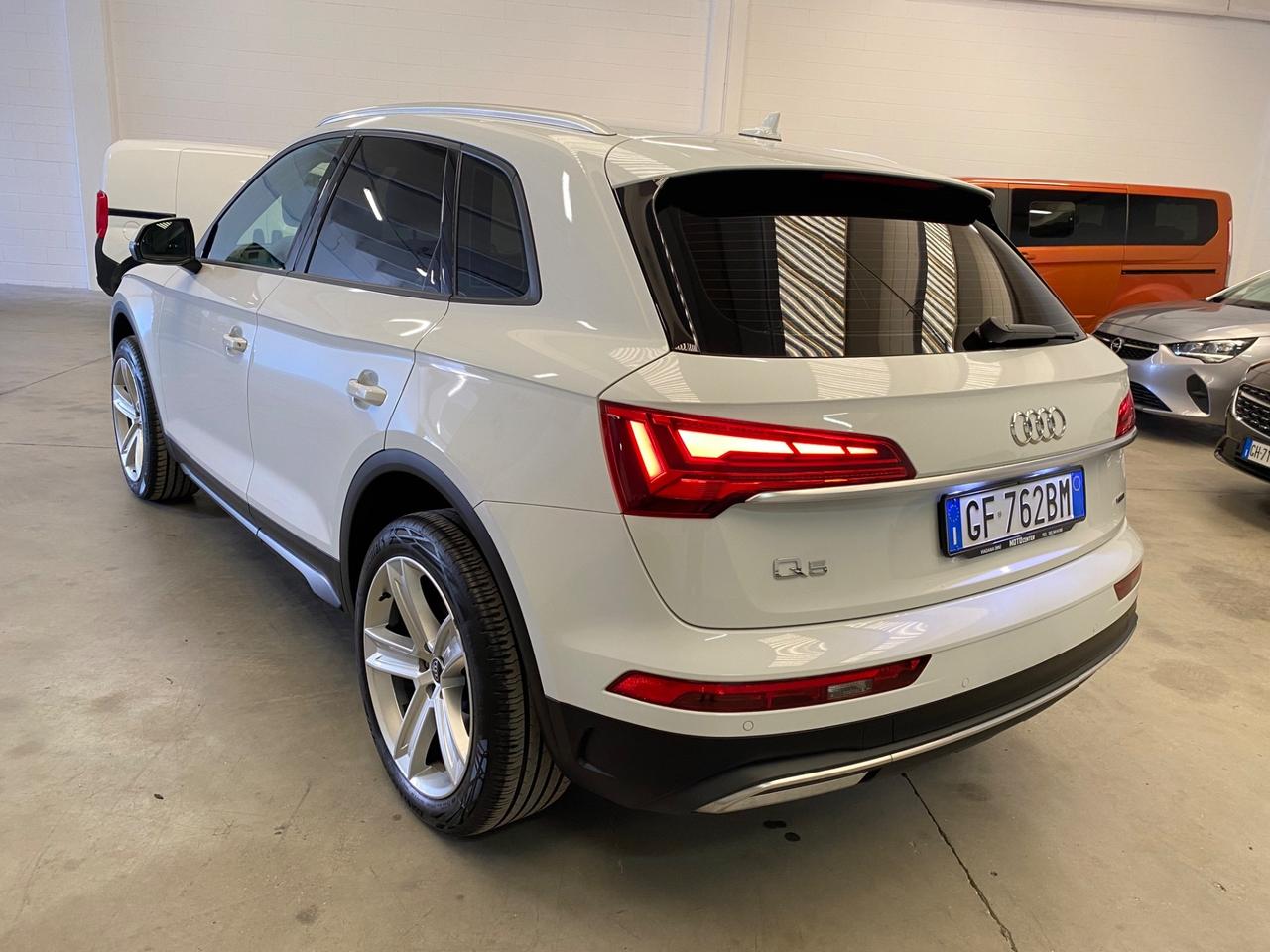 Audi Q5 40 TDI 204 CV quattro S tronic Business Advanced