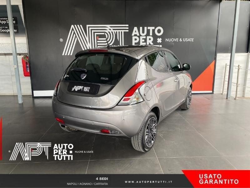 Lancia Ypsilon Ypsilon 1.0 hybrid Silver s&s 70cv