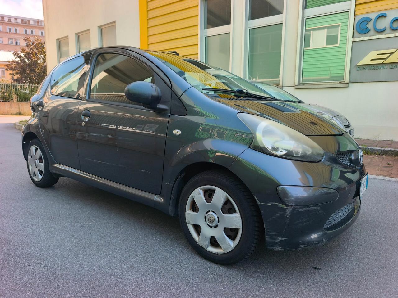 Toyota Aygo 1.0 ok neopatentati 5 porte