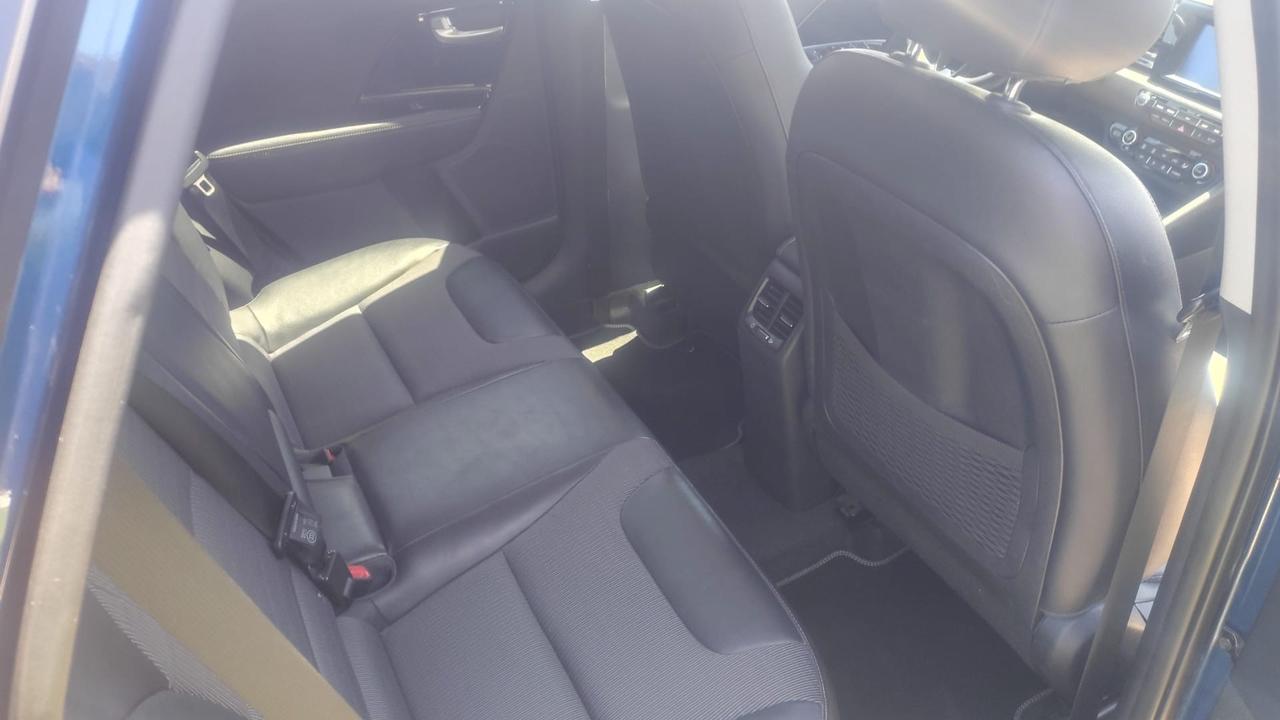 Kia Niro 1.6 GDi DCT HEV Urban