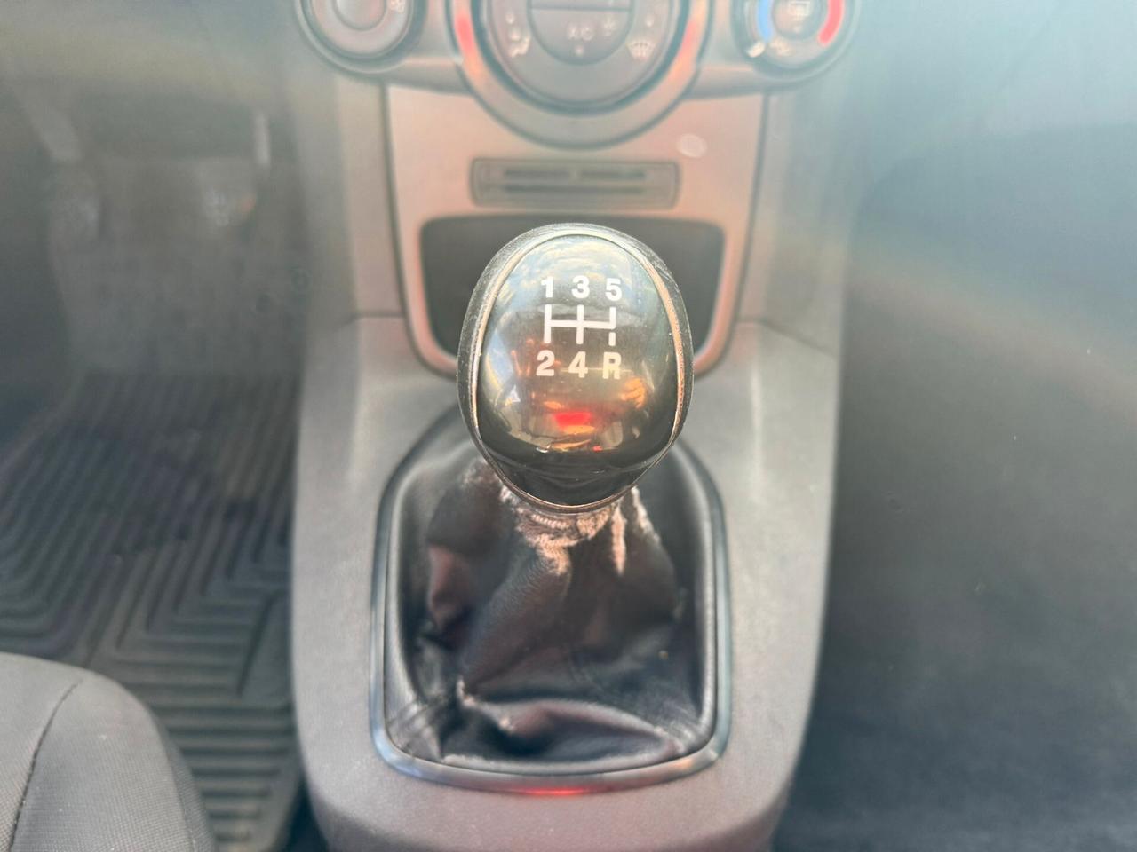 Ford Fiesta 1.5 TDCi 75CV 5 porte Business
