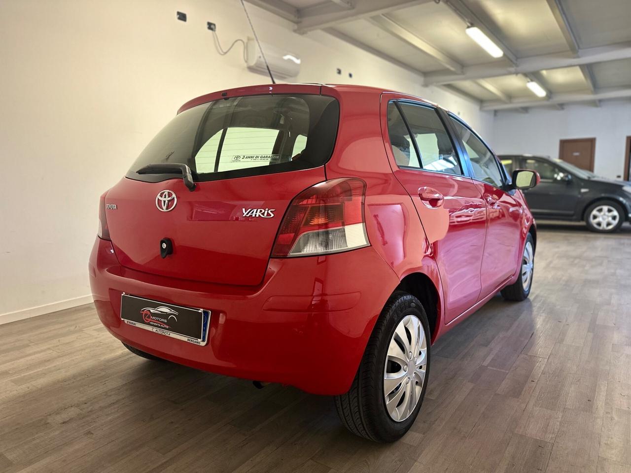 Toyota Yaris 1.0 5 porte Now NEOPATENTATI