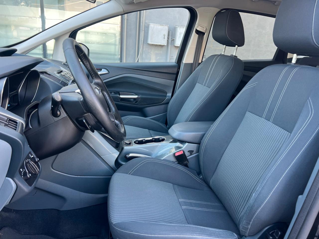 Ford C-Max 1..6 Titanium/UNICO PROP.