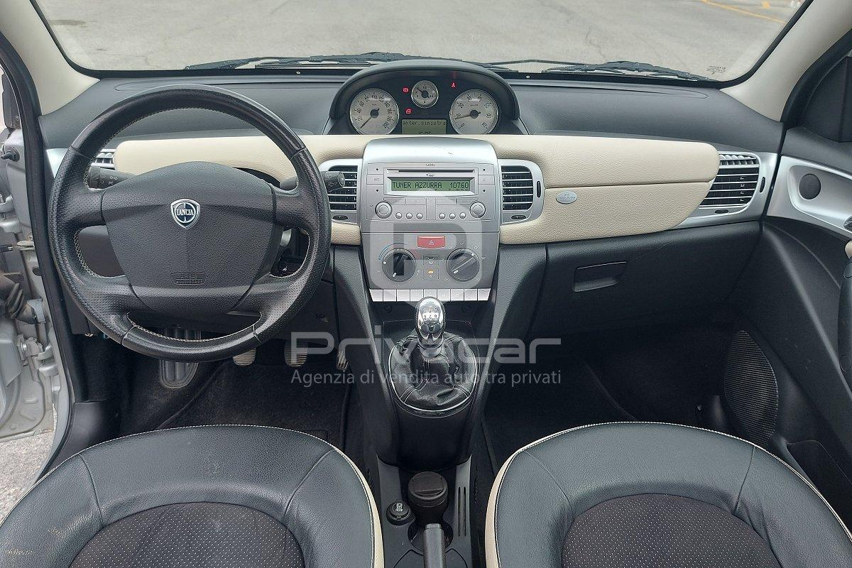LANCIA Ypsilon 1.2 69 CV Platino