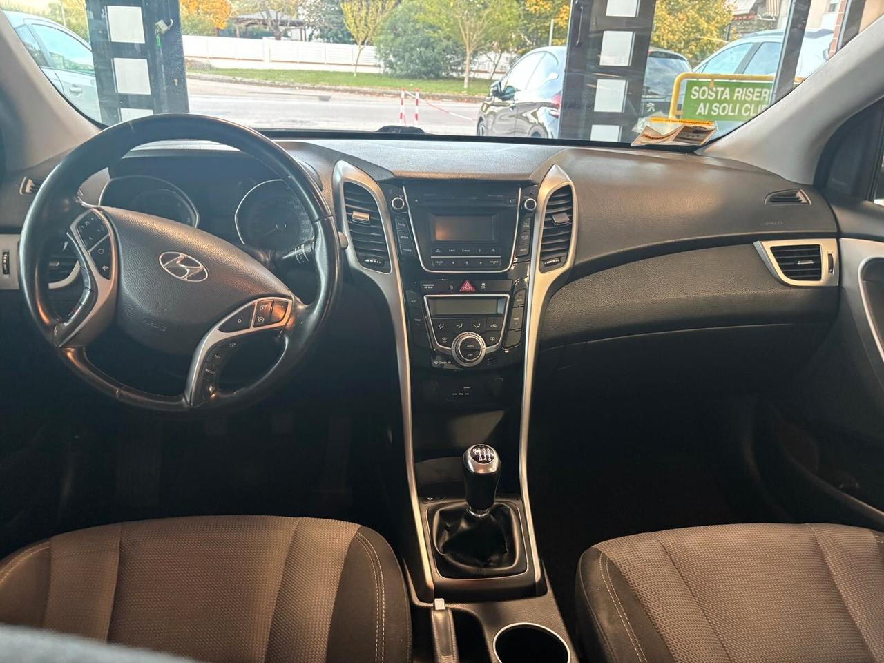 HYUNDAI I30 ANNO 2015 ds 1.6 ADATTA NEOPATENTATI KM 154 mila