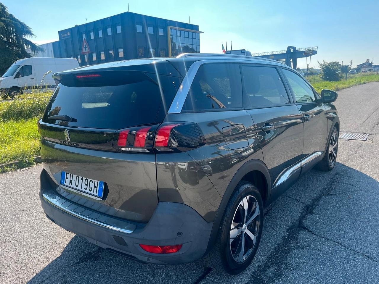 Peugeot 5008 BlueHDi 130 S&S EAT8 Allure