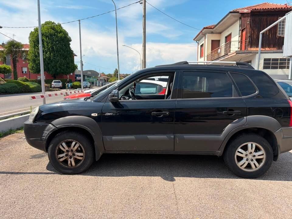 Hyundai Tucson 2.0 CRDi VGT Active 4X4