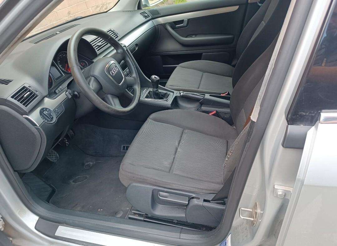 Audi A4 1.6 Avant benzina