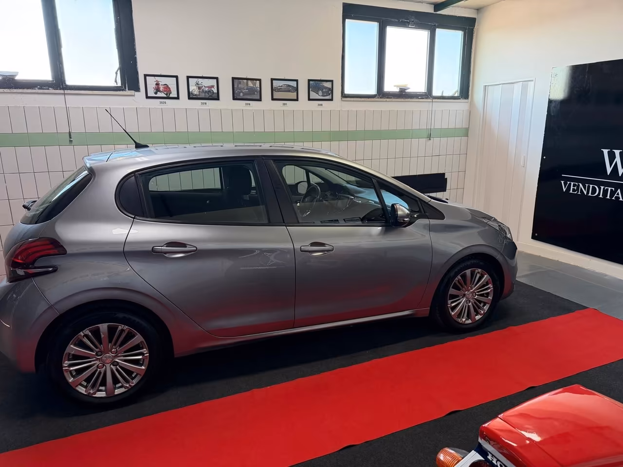 Peugeot 208 PureTech 82 Stop&Start 5 porte Allure
