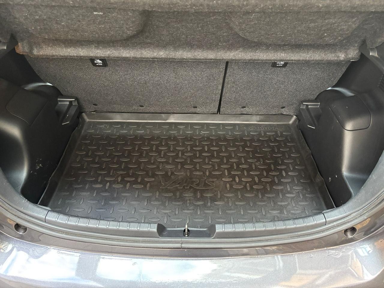 Toyota Yaris 1.5 hybrid NO VINCOLO FINANZIAMENTO