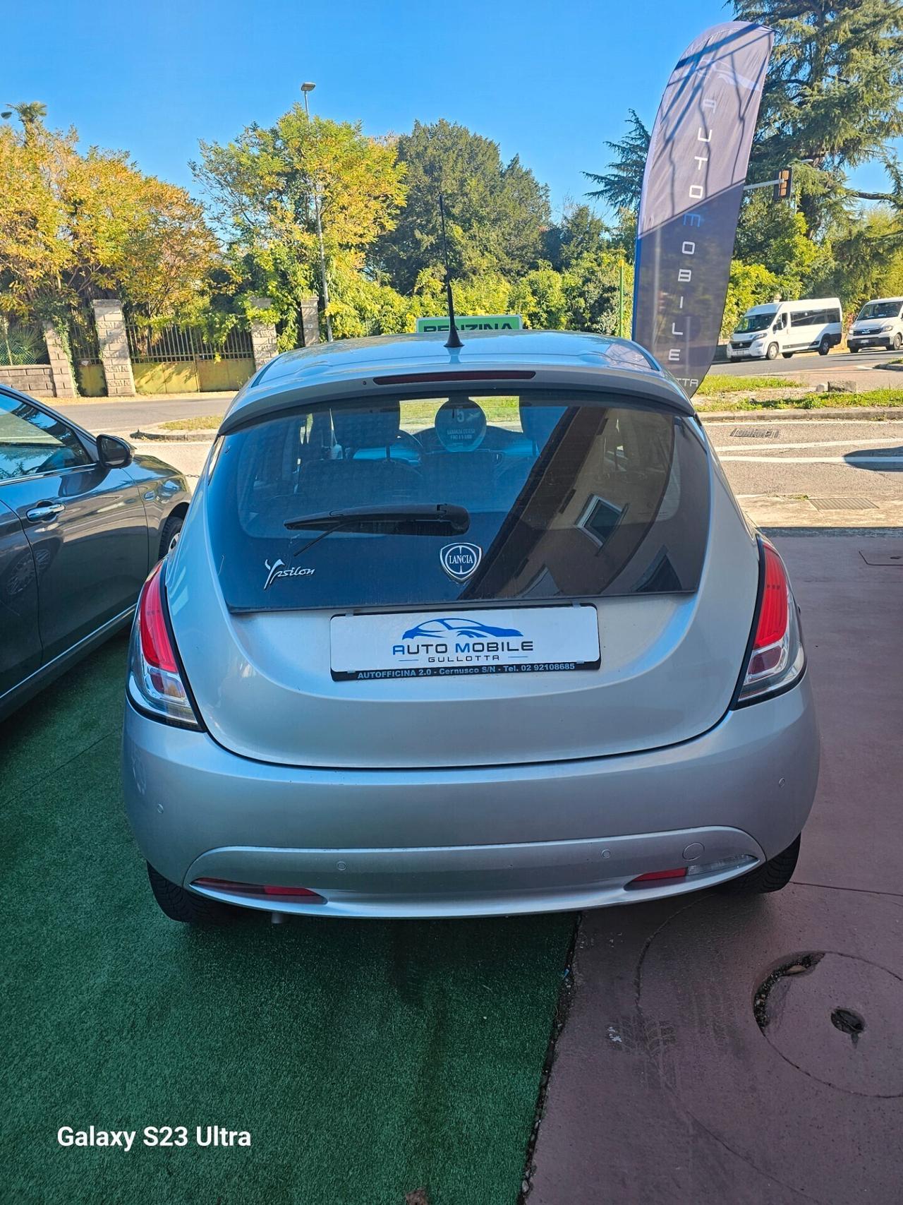 Lancia Ypsilon 1.2 69 CV 5 porte Silver