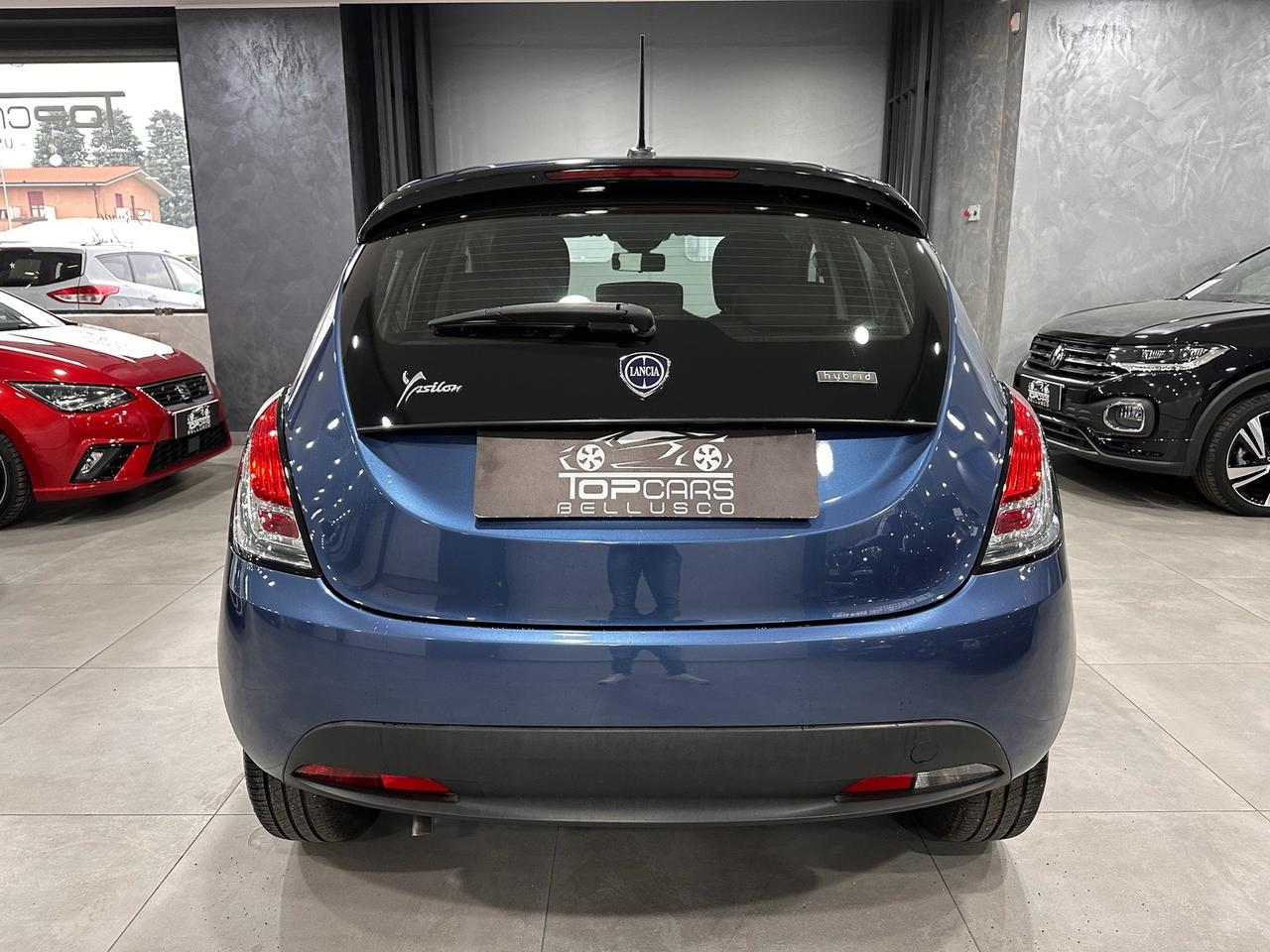 Lancia Ypsilon 1.0 69cv Hybrid 5 porte NEOPATENTATI