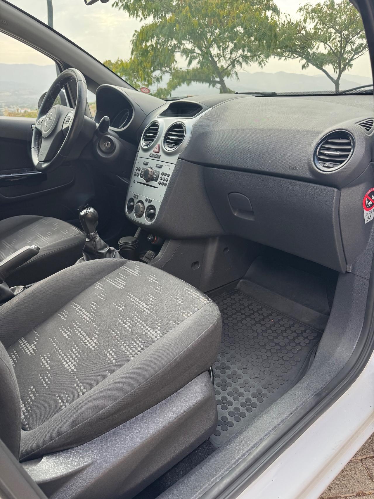 Opel Corsa 1.3 CDTI 95CV ecoFLEX 2012