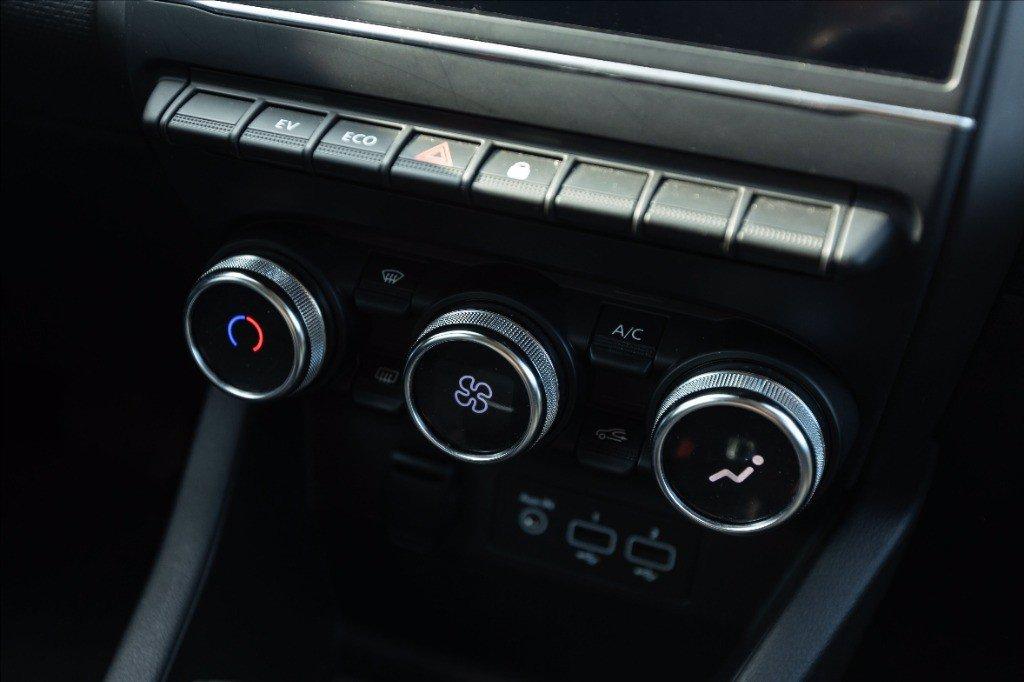 RENAULT Clio 1.6 E-Tech hybrid Zen 140cv auto my21 del 2022