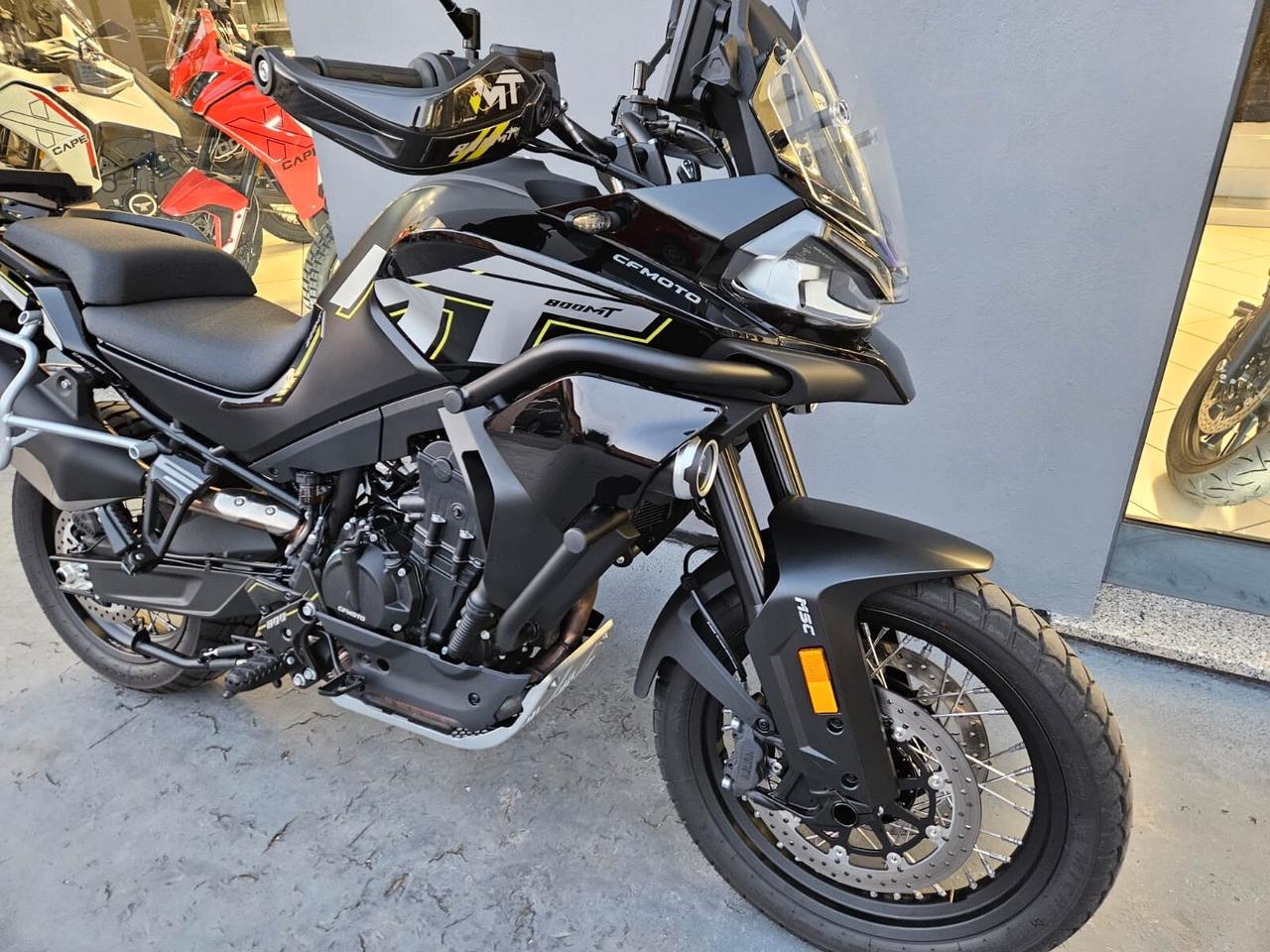 CF Moto 800MT - 2026