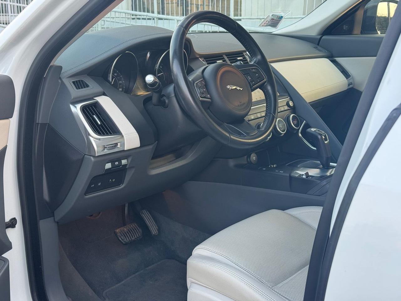 Jaguar E-Pace S D 180 #9646