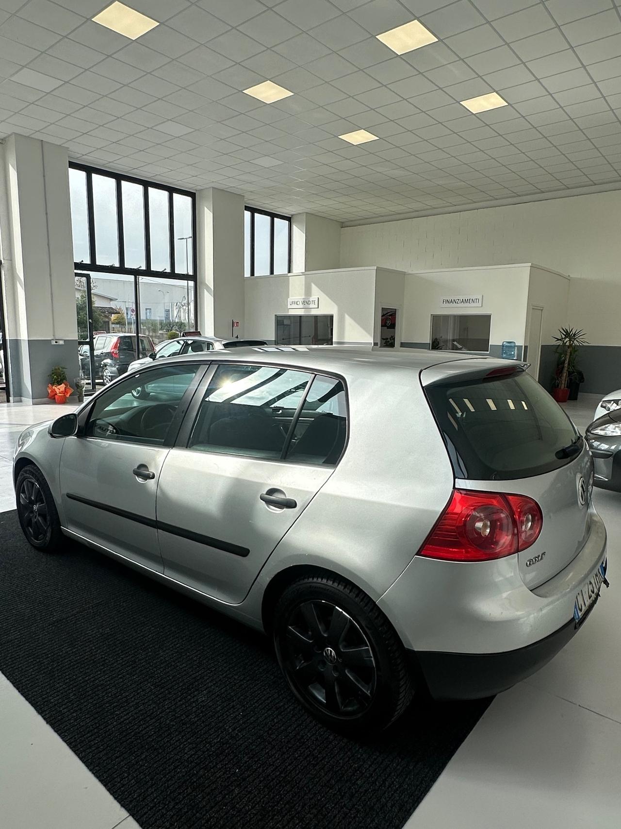Volkswagen Golf 2.0 16V TDI 5p. Comfortline