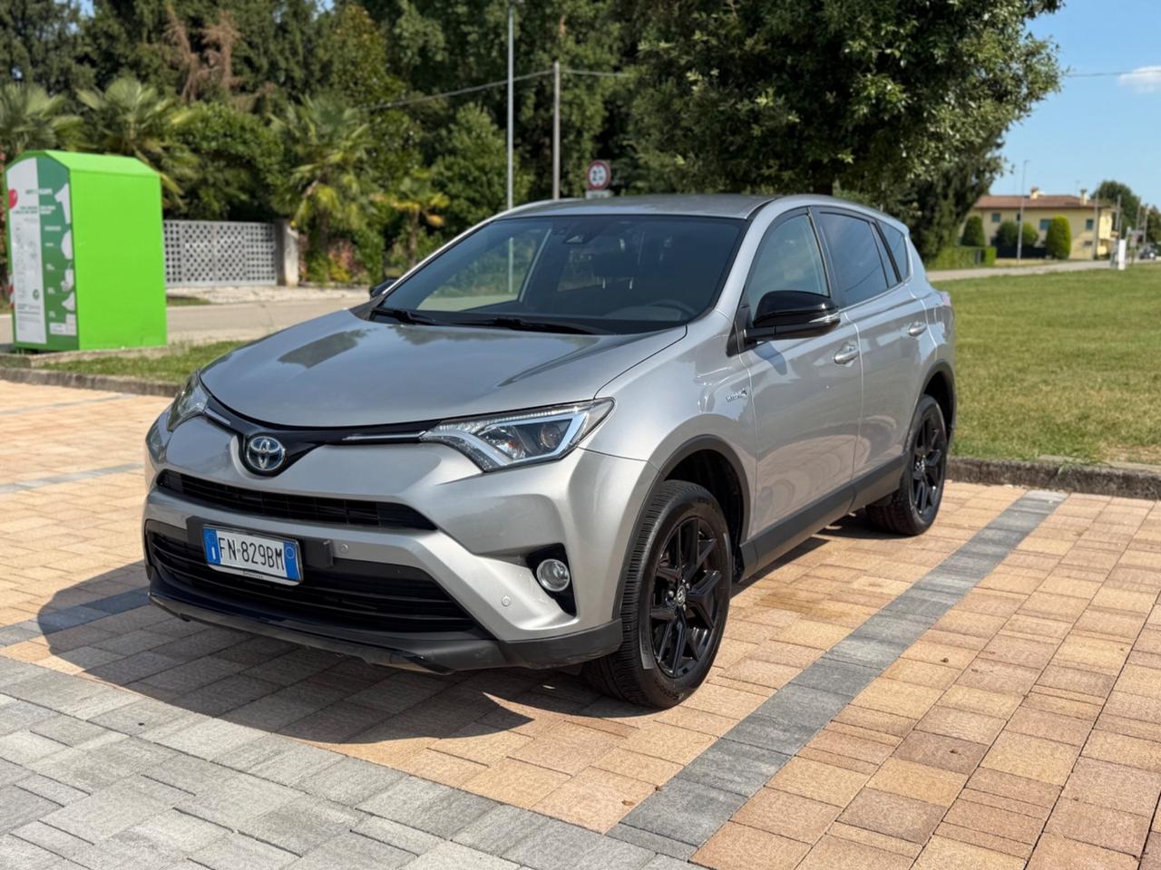 Toyota RAV 4 RAV4 2.5 HYBRID 2WD LOUNGE