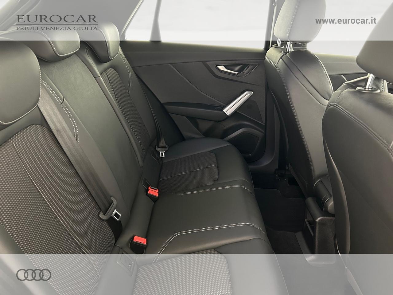 Audi Q2 40 2.0 tfsi identity black quattro s-tronic