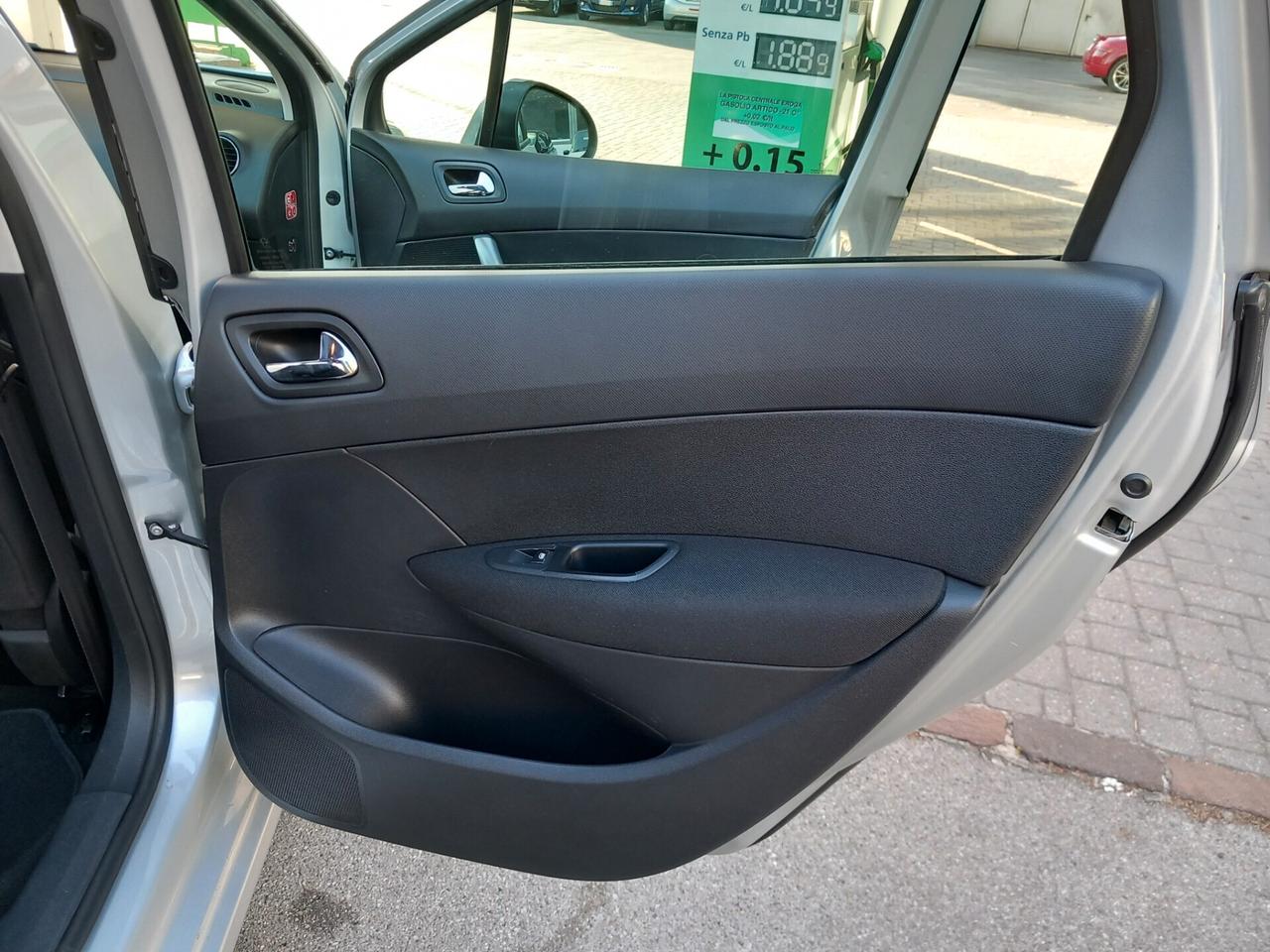 Peugeot 308 1.6 HDI 112 CV
