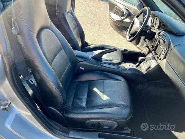 Porsche carrera 4 996