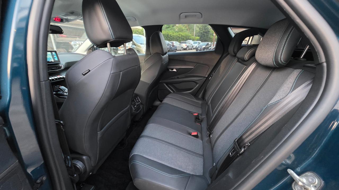 Peugeot 3008 BlueHDi 130 S&S EAT8 Allure