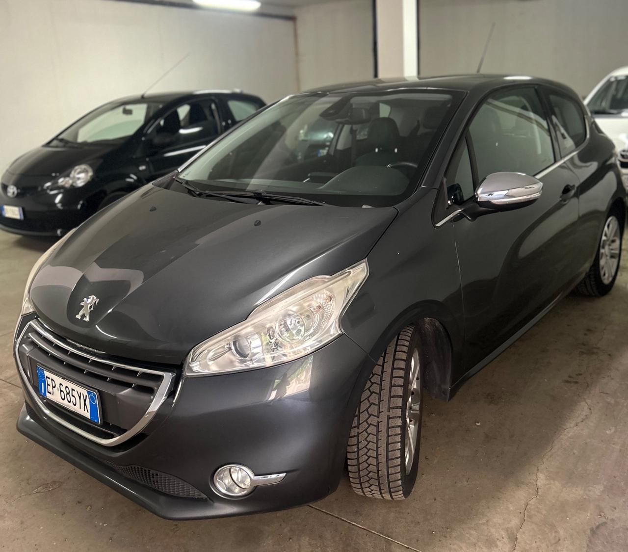 Peugeot 208 1.2 VTi 82 CV 3 porte Allure