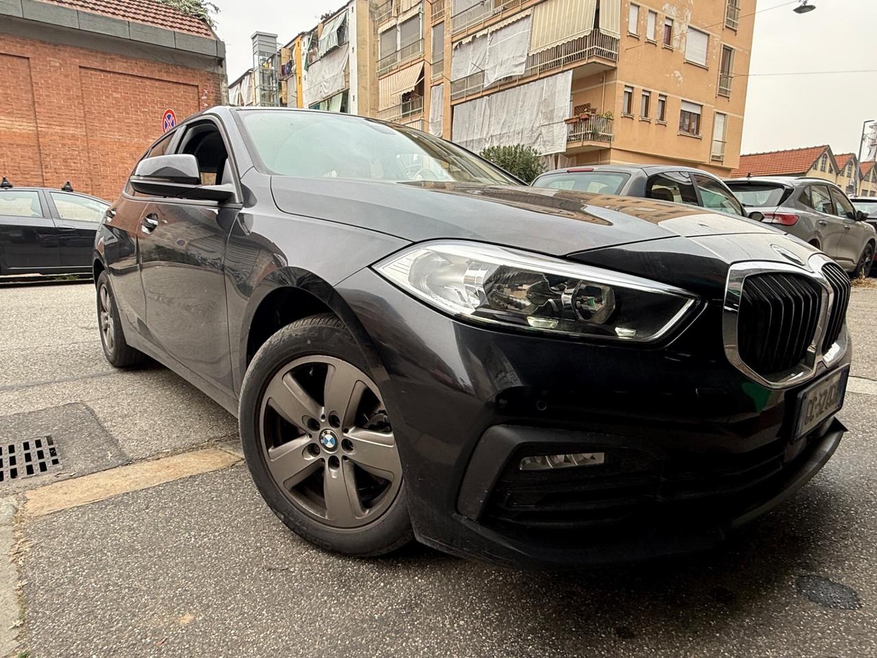 Bmw 116 116d 5p. Business Advantage