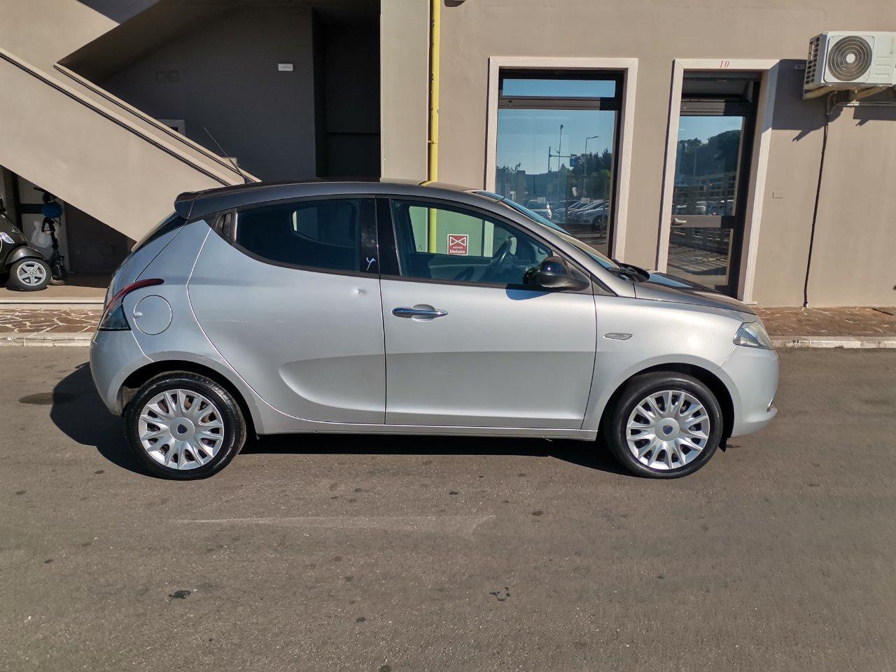 Lancia Ypsilon 5 Porte Ypsilon 1.2 8v Gold s&s 69cv