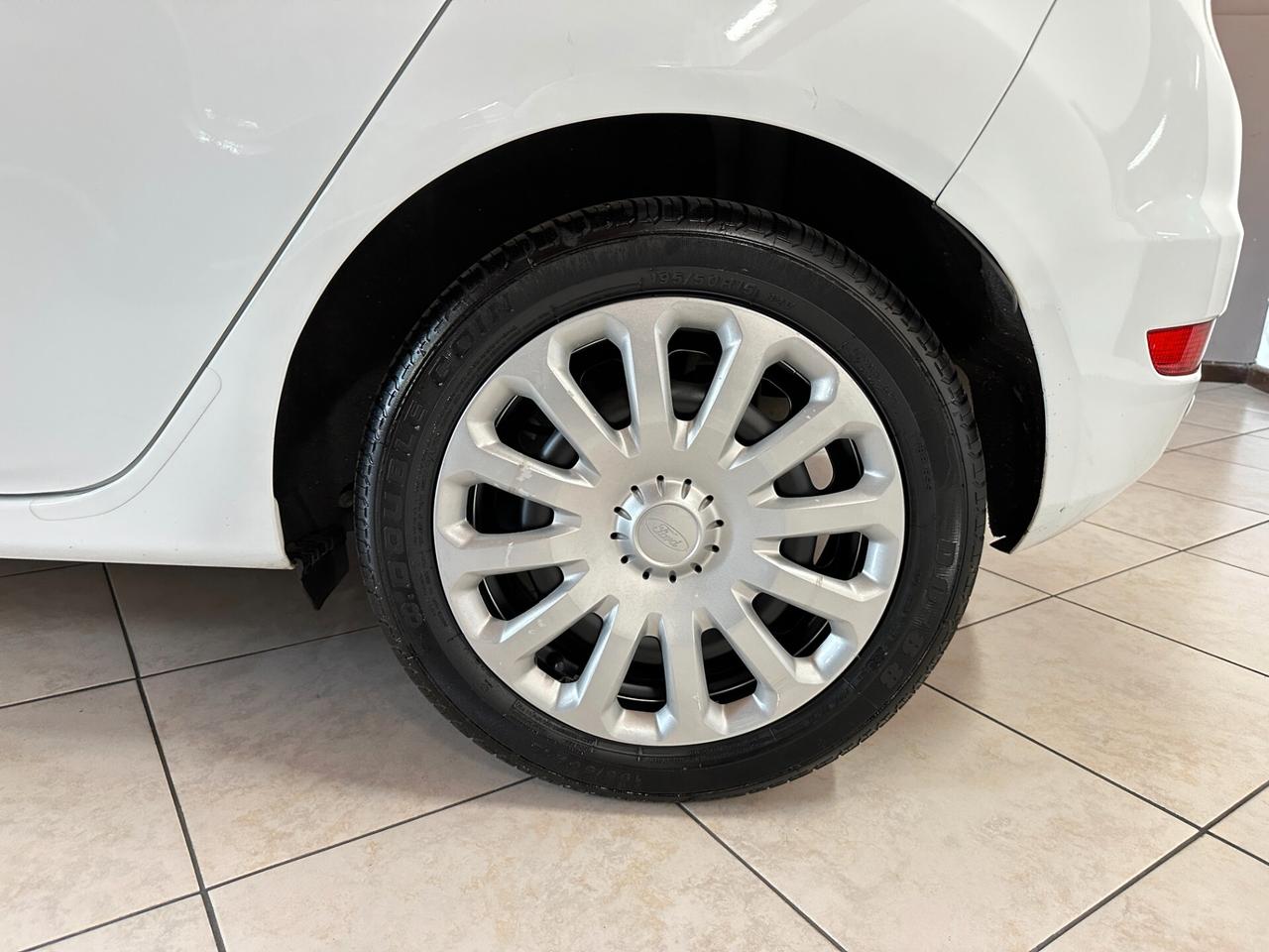 Ford Fiesta 1.5 TDCi 75CV 5 porte Business