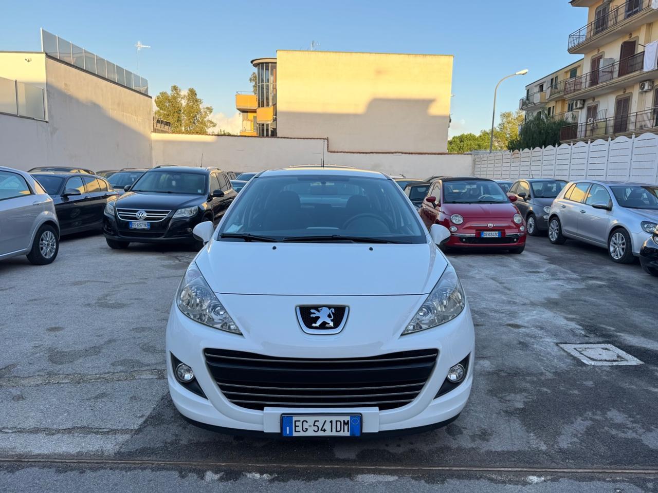 Peugeot 207 1.4 DIESEL 70CV Energie 2011
